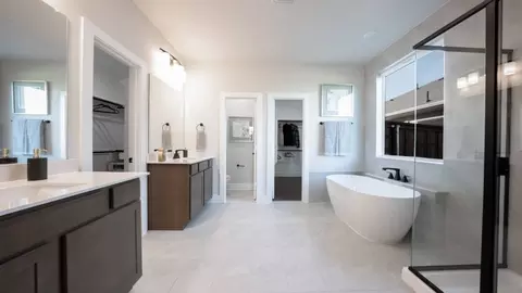 Bath - 1612 Casting Rdg, Mesquite, TX 75181 photo 2 of 3
