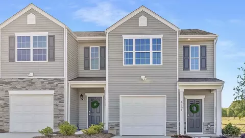 108 Parmiter Way Twne E, Troutman, NC 28166