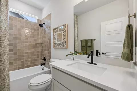 Bath - 3985 Olin Way, Celina, TX 75009 photo 11 of 13