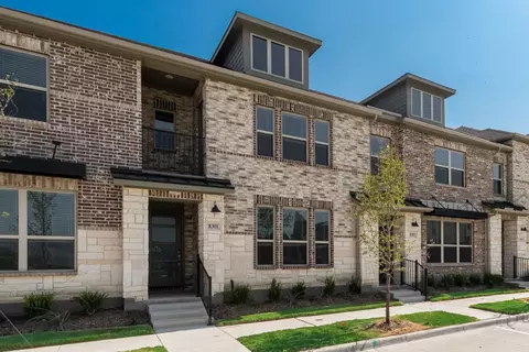 8301 Bayside Dr, Rowlett, TX 75088