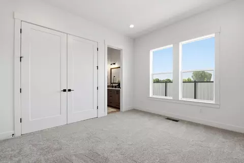 Bedroom - 2176 N Pillar Falls Way, Eagle, ID 83616 photo 2 of 2