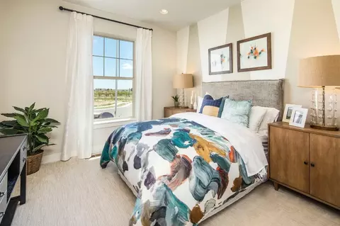 Bedroom - 2093 Falling Leaf, Windsor, CO 80550 photo 2 of 10
