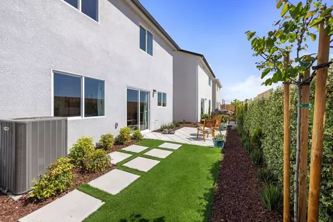 Exterior - 484 Anthology St, Turlock, CA 95380 photo 5 of 6