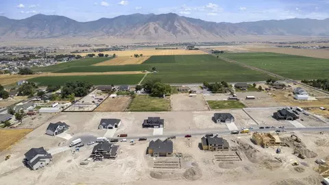 View/Area - 4170 N 560 W #6, Erda, UT 84074 photo 5 of 6
