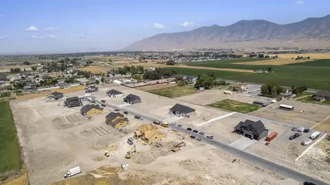 View/Area - 4170 N 560 W #6, Erda, UT 84074 photo 4 of 6