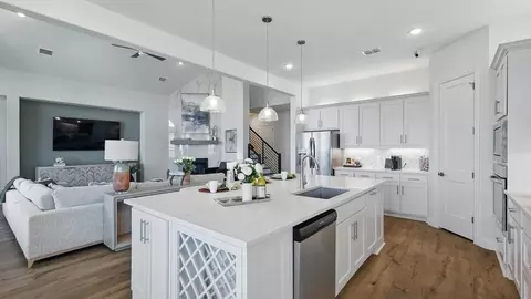 Kitchen - 405 Shadowfax Dr, Aledo, TX 76008 photo 2 of 2