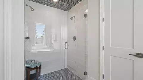 Bath - 405 Shadowfax Dr, Aledo, TX 76008 photo 3 of 5
