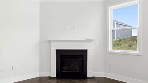 Living - 611 River Bottom Rd, Fletcher, NC 28732 photo 2 of 3