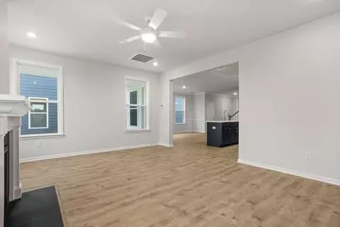 Living - 629 Sweetspire Trl, Seneca, SC 29678 photo 3 of 3