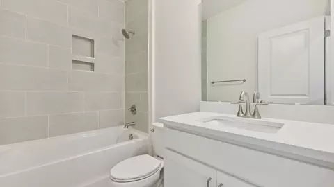 Bath - 870 Old Station Pointe, Angier, NC 27501 photo 3 of 6