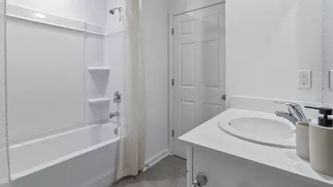 Bath - 267 Ayamonte Rd, Saint Augustine, FL 32084 photo 4 of 4