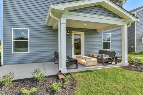 Exterior - 261 Sparrow Ln, Thomson, GA 30824 photo 3 of 6