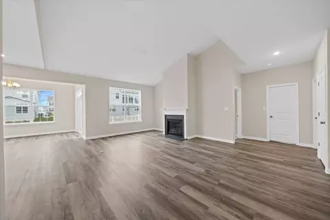 Living - 1153 Charleston Cir, Dover, DE 19904 photo 4 of 6
