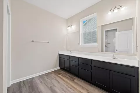 Bath - 1153 Charleston Cir, Dover, DE 19904 photo 1 of 1
