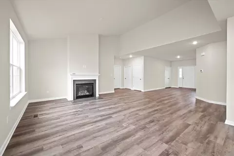 Living - 1153 Charleston Cir, Dover, DE 19904 photo 1 of 6