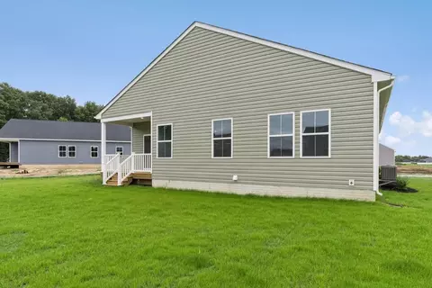 Exterior - 7732 Hank Dr, Springfield, OH 43528 photo 2 of 7