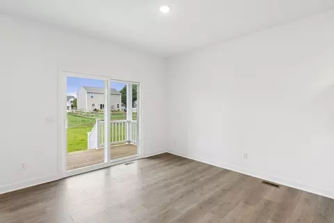 Living - 7732 Hank Dr, Springfield, OH 43528 photo 2 of 2