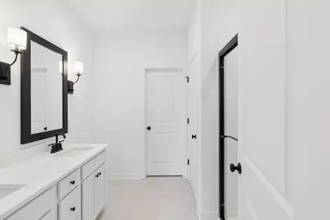 Bath - 7732 Hank Dr, Springfield, OH 43528 photo 3 of 3