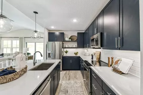 Kitchen - 2205 SW 153rd Loop, Ocala, FL 34473 photo 5 of 5