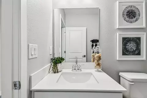 Bath - 2205 SW 153rd Loop, Ocala, FL 34473 photo 5 of 7