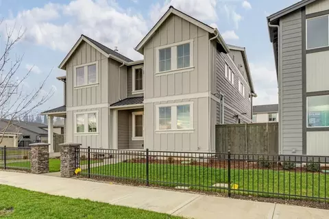 6515 SE Silvergrass St, Hillsboro, OR 97123