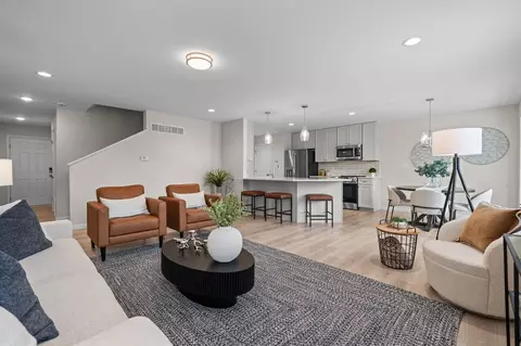 Living - 2780 Technology Dr, O'fallon, MO 63368 photo 4 of 16