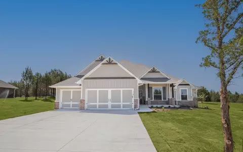 10237 Acorn Ridge Rd, Edmond, OK 73034