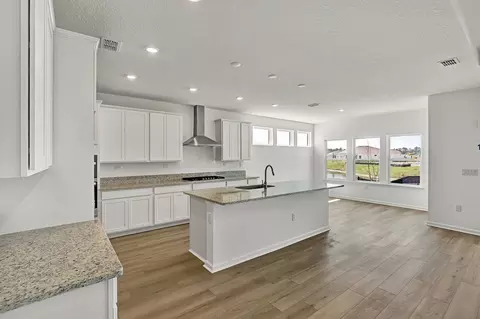 Kitchen - 32 Winterfield Pl, Saint Augustine, FL 32092 photo 1 of 13
