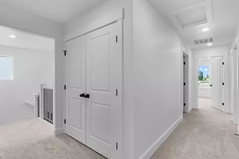 Entry Way - 551 S Rivergate Dr, Logan, UT 84321 photo 4 of 5