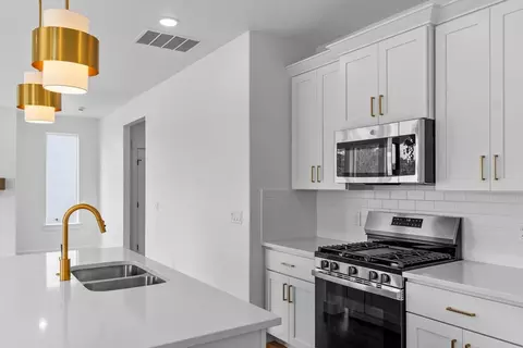Kitchen - 551 S Rivergate Dr, Logan, UT 84321 photo 1 of 4
