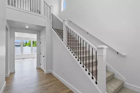 Entry Way - 551 S Rivergate Dr, Logan, UT 84321 photo 1 of 5