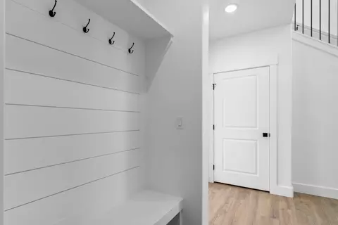 Entry Way - 551 S Rivergate Dr, Logan, UT 84321 photo 2 of 5