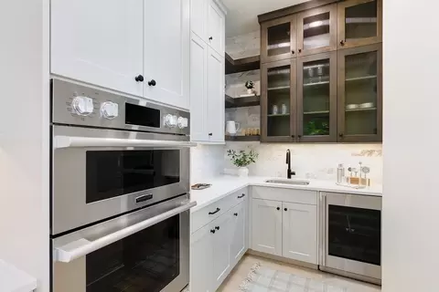 Kitchen - 563 N Morehouse Ave, Eagle, ID 83616 photo 3 of 7
