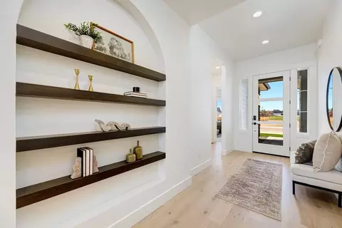 Entry Way - 563 N Morehouse Ave, Eagle, ID 83616 photo 2 of 2