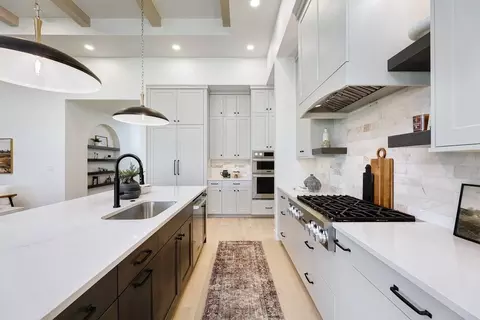 Kitchen - 563 N Morehouse Ave, Eagle, ID 83616 photo 6 of 7