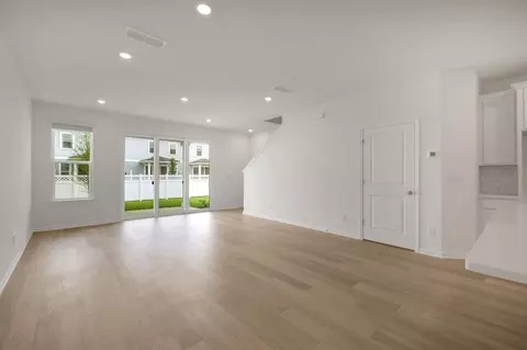 Living - 182 Brook Forest Dr, Saint Augustine, FL 32092 photo 1 of 4