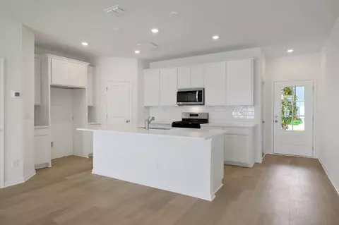 Kitchen - 182 Brook Forest Dr, Saint Augustine, FL 32092 photo 3 of 10