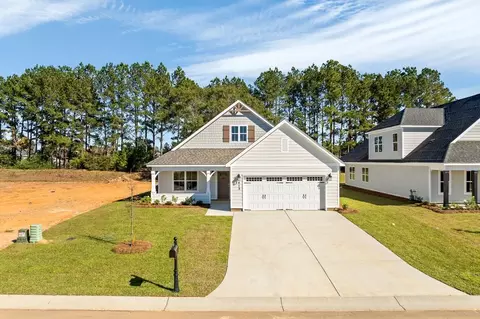Exterior - 127 Laurel Branch Dr, Dothan, AL 36305 photo 6 of 12
