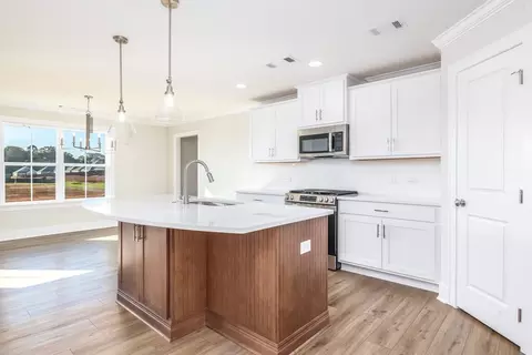 Kitchen - 127 Laurel Branch Dr, Dothan, AL 36305 photo 1 of 5