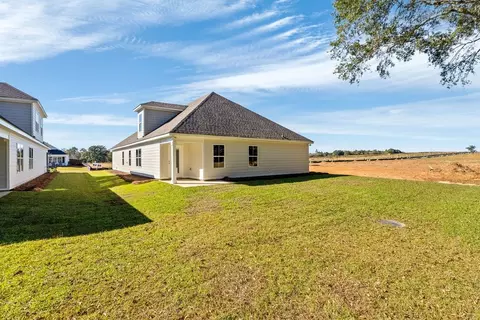 Exterior - 127 Laurel Branch Dr, Dothan, AL 36305 photo 7 of 12