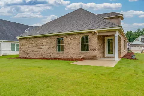 Exterior - 127 Laurel Branch Dr, Dothan, AL 36305 photo 8 of 12