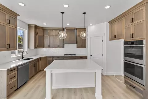 Kitchen - 200 S 1000 E, Smithfield, UT 84335 photo 1 of 2
