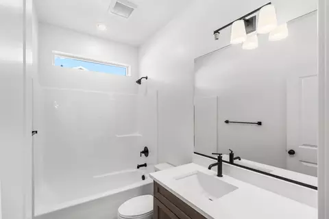 Bath - 200 S 1000 E, Smithfield, UT 84335 photo 3 of 3