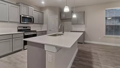 Kitchen - 1935 Jackson St, Cleburne, TX 76033 photo 1 of 7