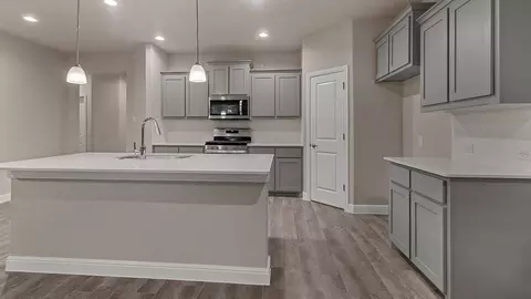 Kitchen - 1935 Jackson St, Cleburne, TX 76033 photo 3 of 7