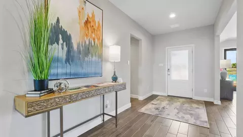 Entry Way - 1935 Jackson St, Cleburne, TX 76033 photo 3 of 5
