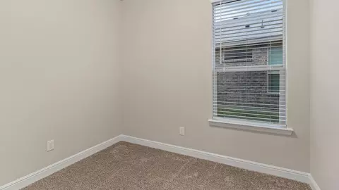 Bedroom - 1935 Jackson St, Cleburne, TX 76033 photo 9 of 19