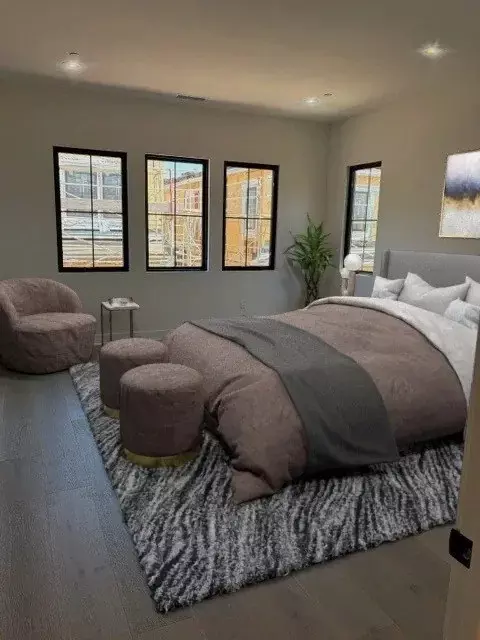 404 Milpas, Irvine, CA 92602