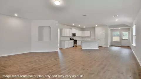 Living - 12560 Thyme Pass, Converse, TX 78109 photo 2 of 5