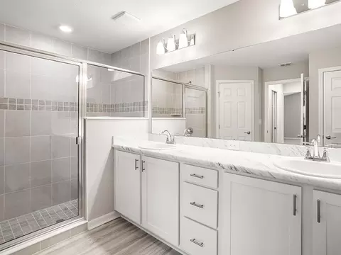 Bath - 16141 59th Ct E, Parrish, FL 34219 photo 2 of 5